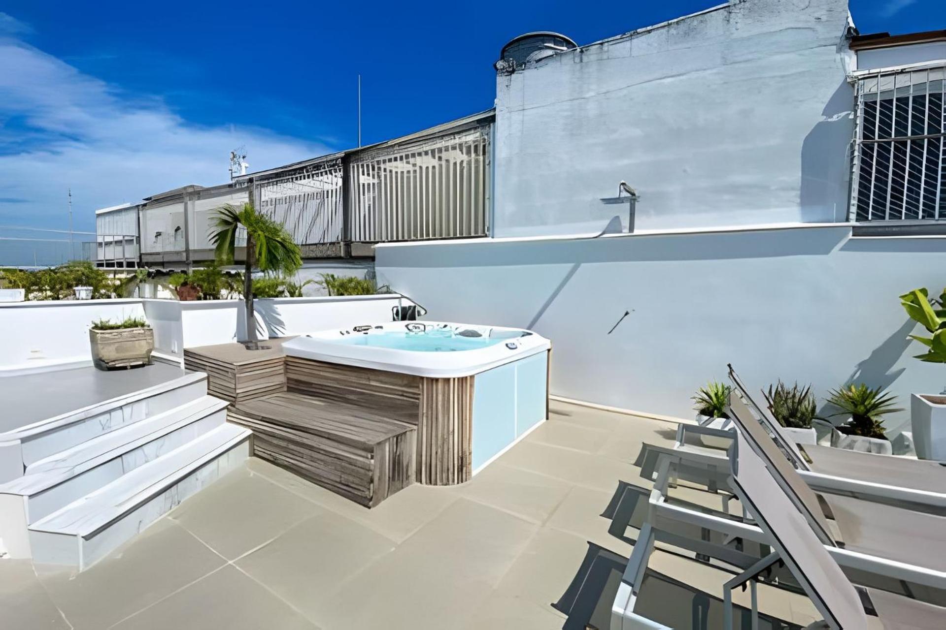 Apartamento Hr.334 - Luxuosa Cobertura Com 2 E Jacuzzi Alugar Em Ipanema Posto 8